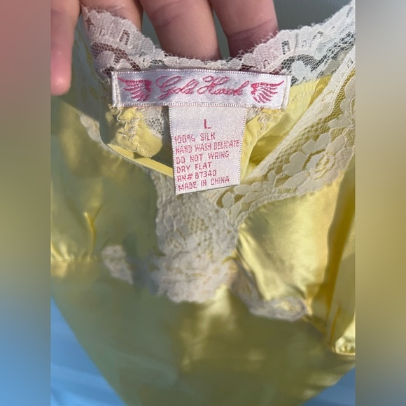 Gold Hawk Sunshine Yellow Washable Silk Lace Camisole NWT Size L - Picture 5 of 5